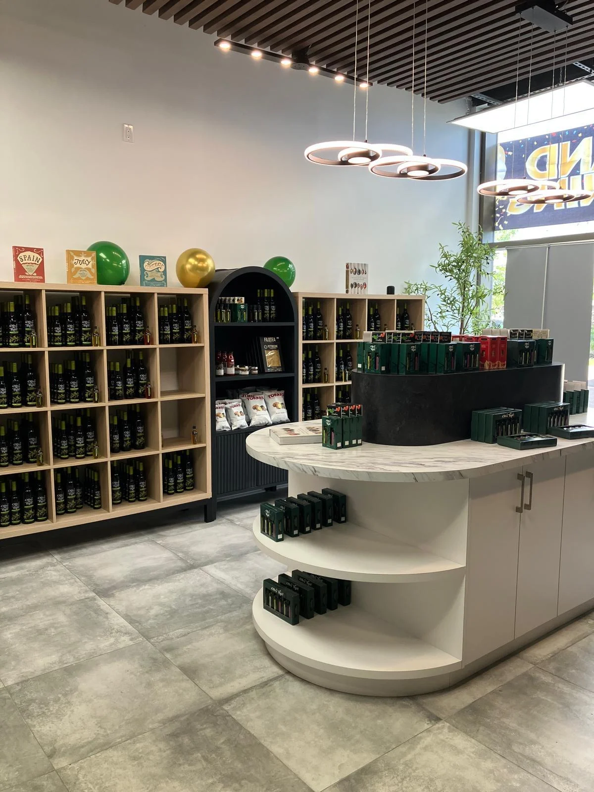 Olive That Markham Rd Store Location Interior Shot 2